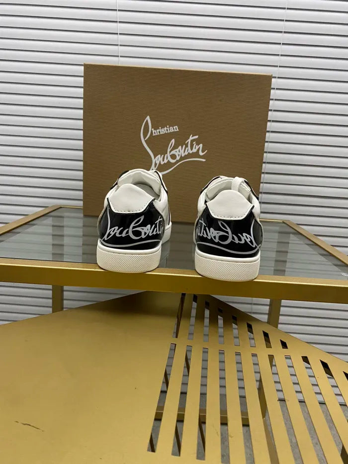 C - SNEAKERS