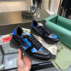 V - SNEAKERS