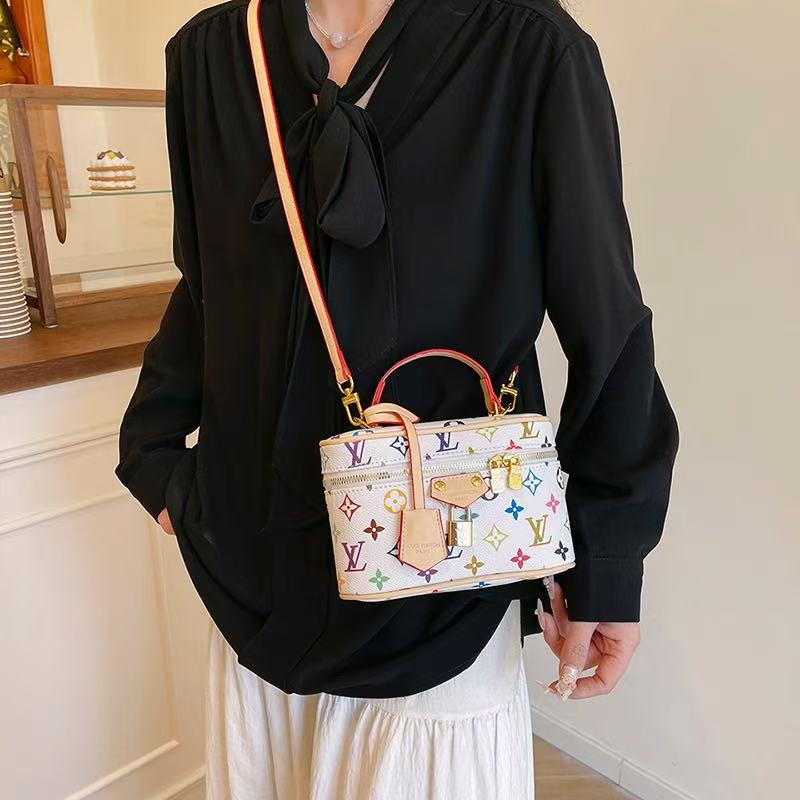 Vintage-Inspired Box hand bag – Elegant Monogram Tote Box