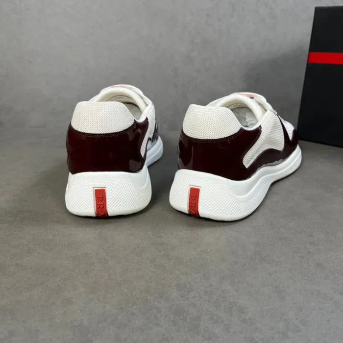 P - SNEAKERS