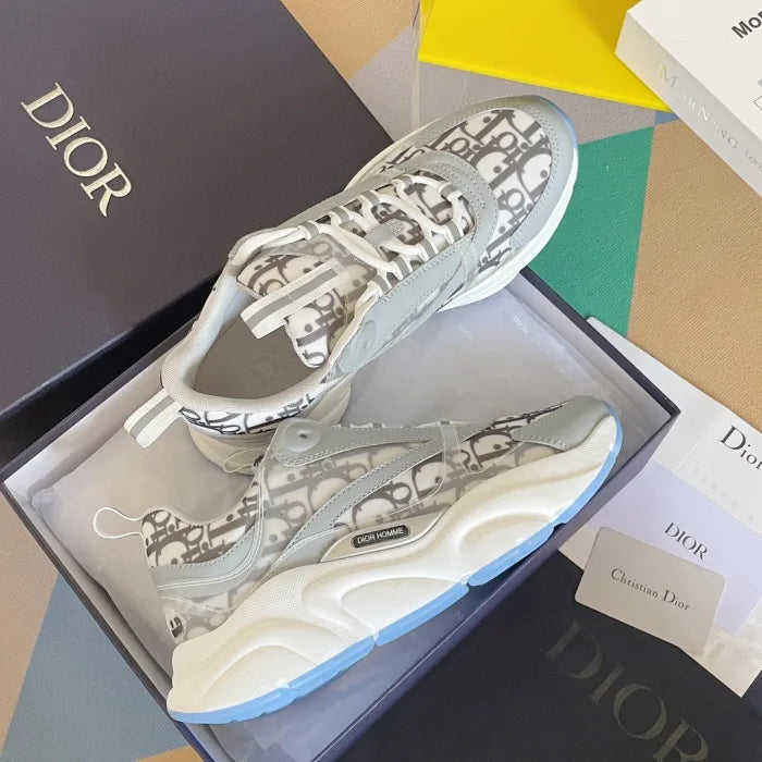 D - SNEAKERS