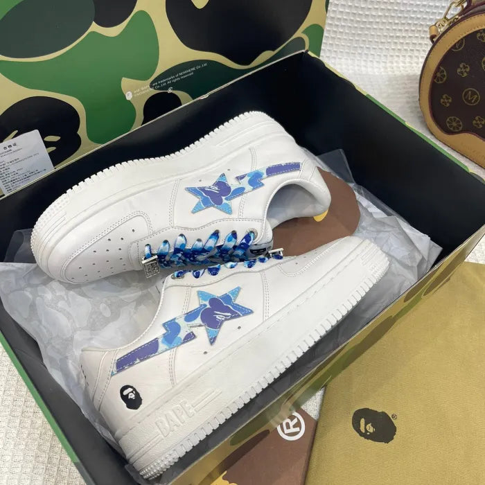 B - SNEAKERS