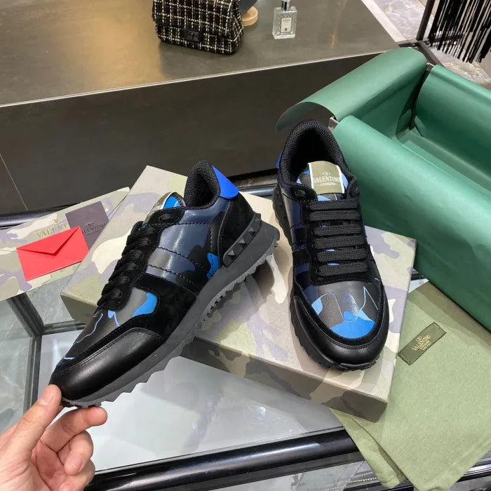 V - SNEAKERS