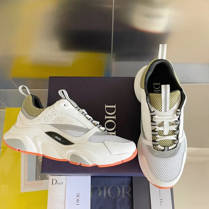 D - SNEAKERS