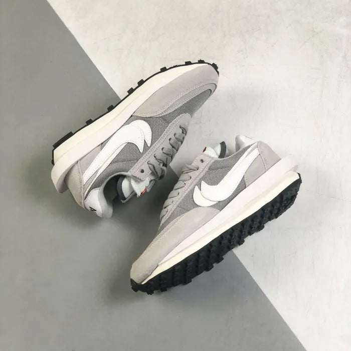 N - SNEAKERS
