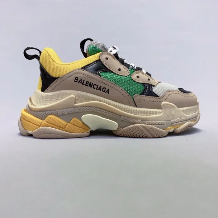 B - SNEAKERS