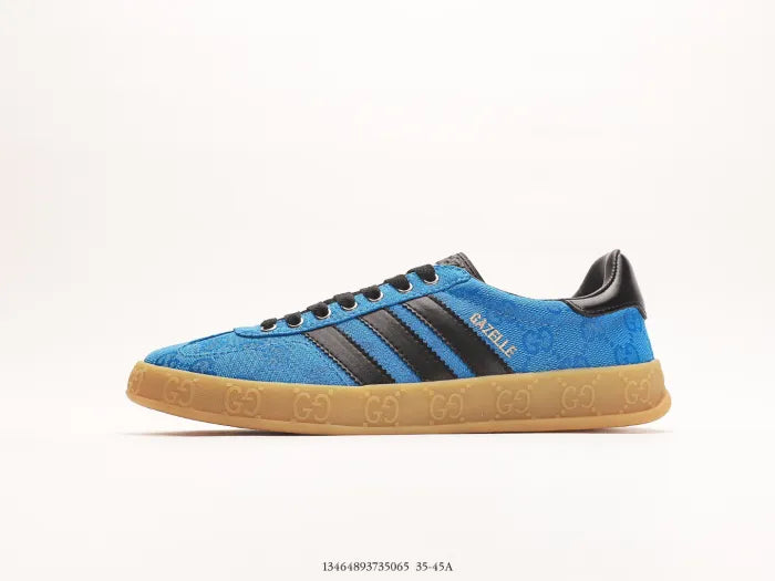 SNEAKERS 21