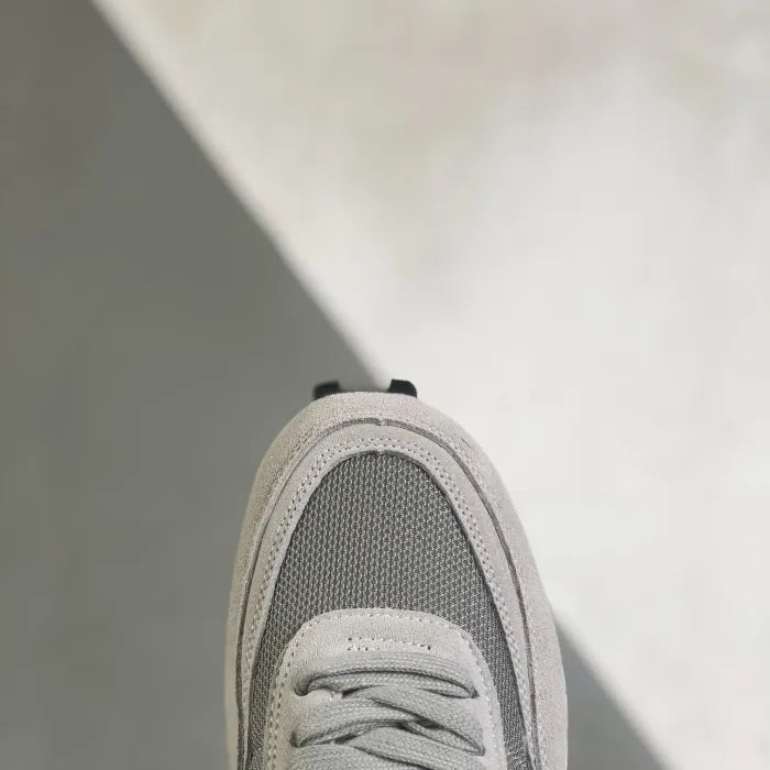 N - SNEAKERS
