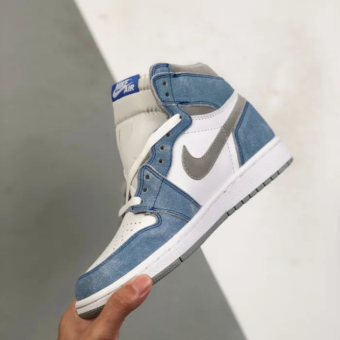 N - SNEAKERS