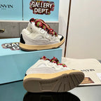 L - SNEAKERS