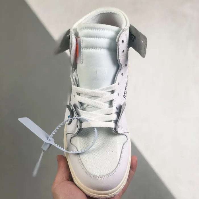 N - SNEAKERS