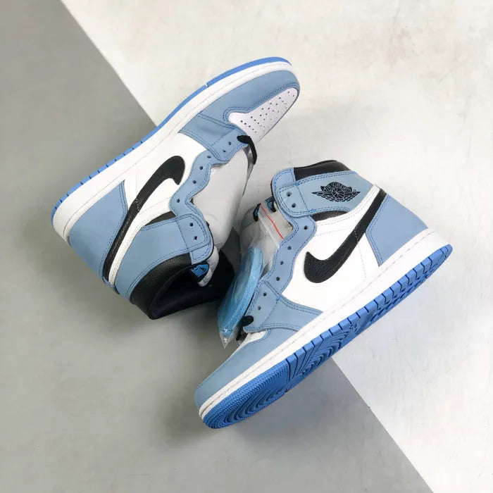N - SNEAKERS