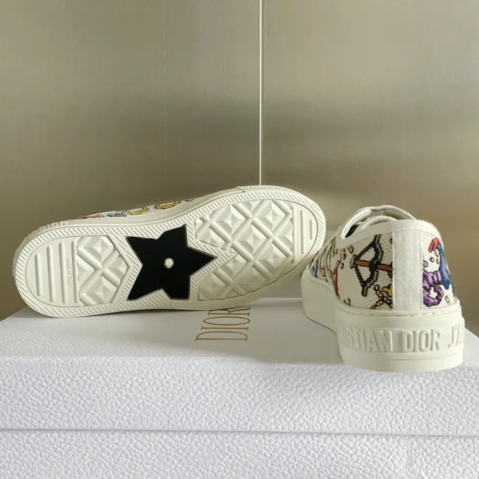 D - SNEAKERS