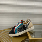 C - SNEAKERS