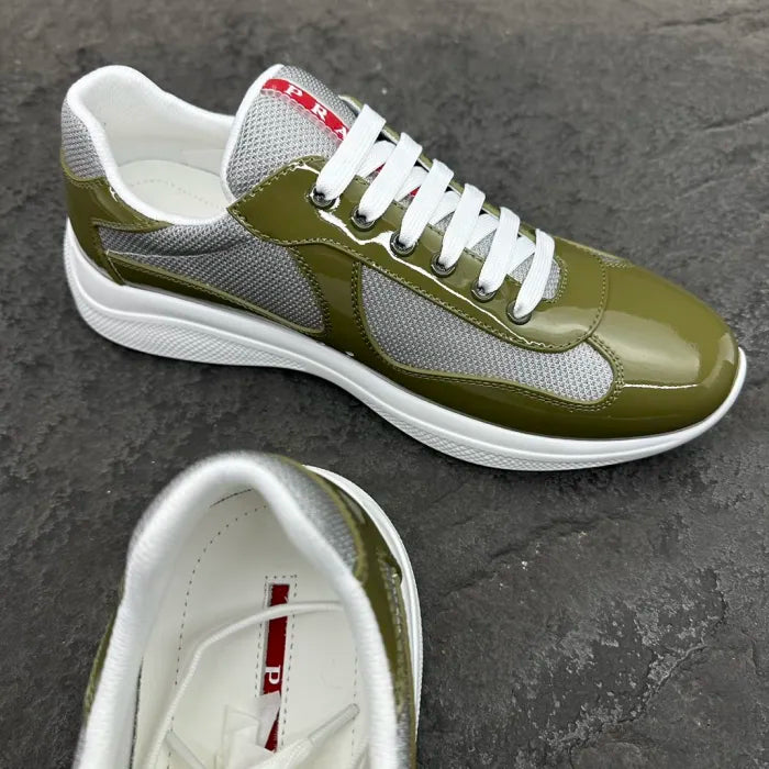 P - SNEAKERS