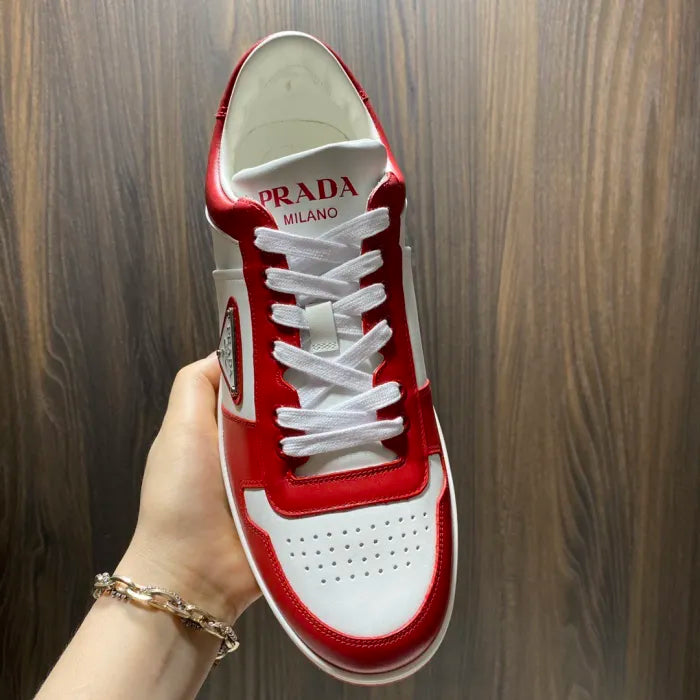 P - SNEAKERS