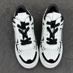 V - SNEAKERS