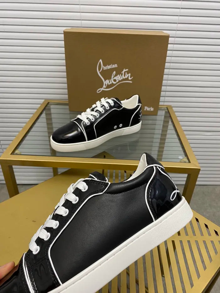 C - SNEAKERS