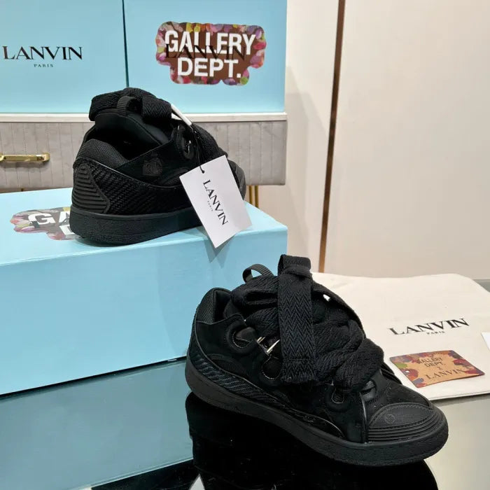 L - SNEAKERS
