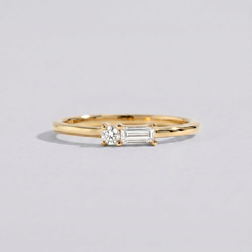 Dainty Baguette Ring