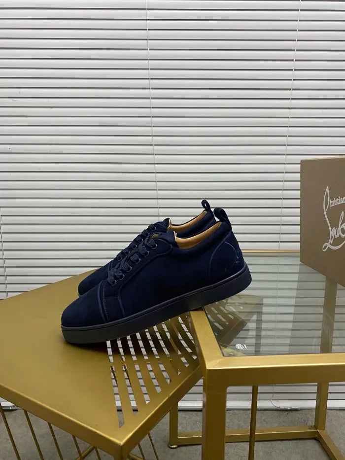 C - SNEAKERS