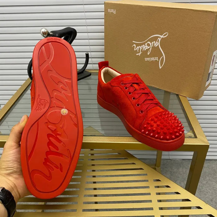 C - SNEAKERS