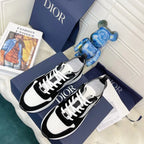 D - SNEAKERS