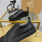 C - SNEAKERS