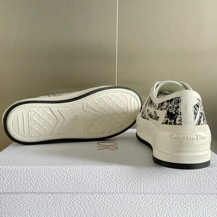 D - SNEAKERS