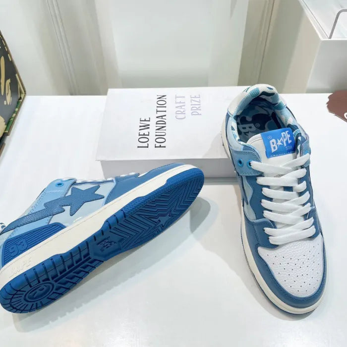 B - SNEAKERS
