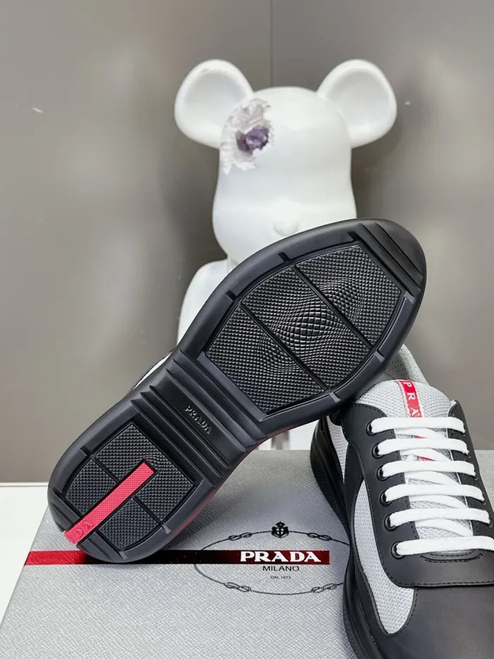 P - SNEAKERS