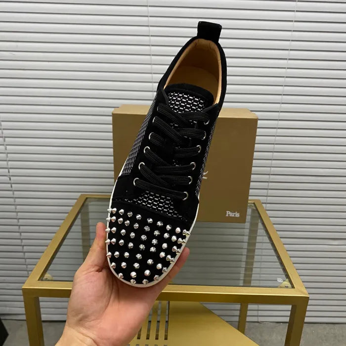 C - SNEAKERS