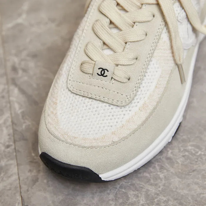 C - SNEAKERS