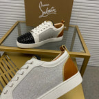 C - SNEAKERS