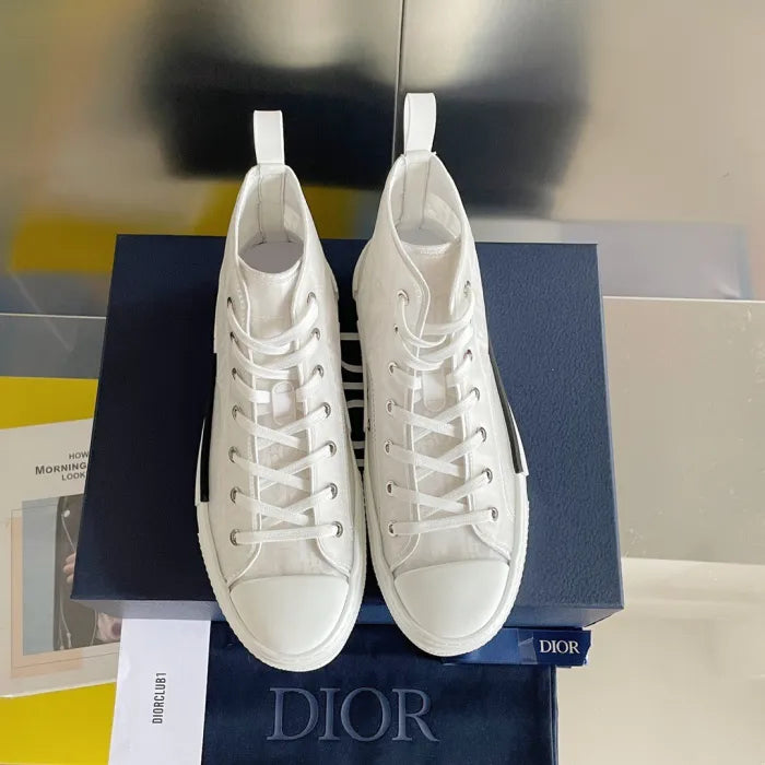 D - SNEAKERS